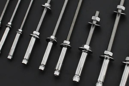 超長螺栓連接時是否需要特殊工具？扳手不可少！